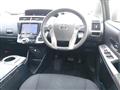 2015 Toyota PRIUS α