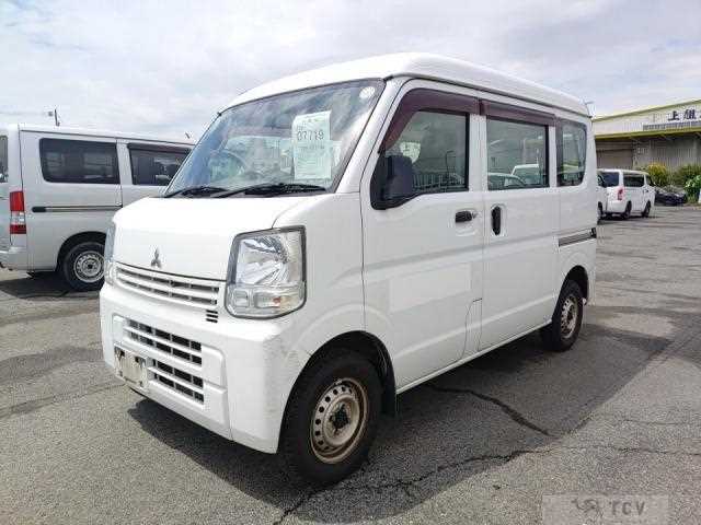 2018 Mitsubishi Minicab Van