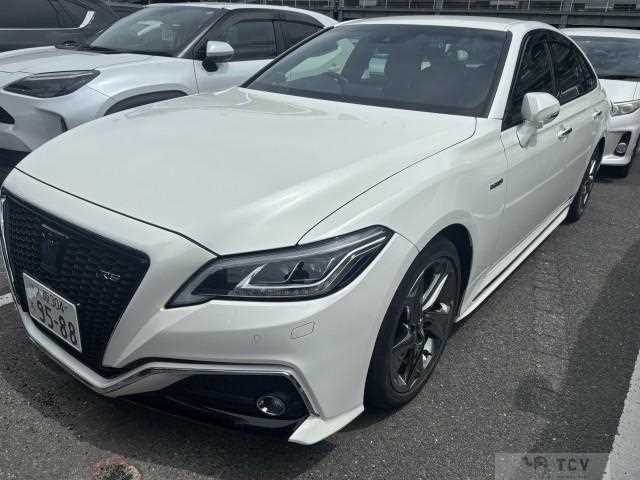 2019 Toyota Crown Hybrid