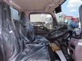 2025 Mitsubishi Fuso Canter
