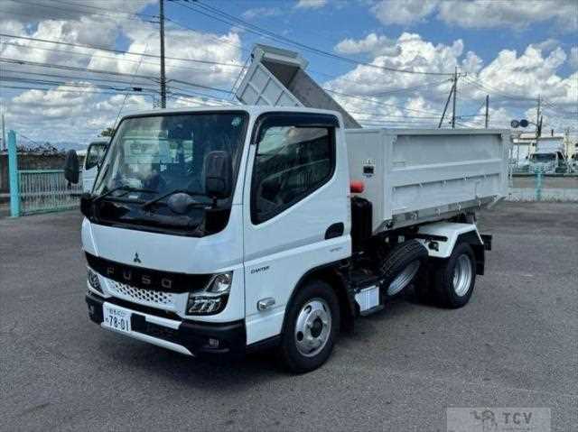 2025 Mitsubishi Fuso Canter