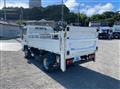 2019 Isuzu Elf Truck