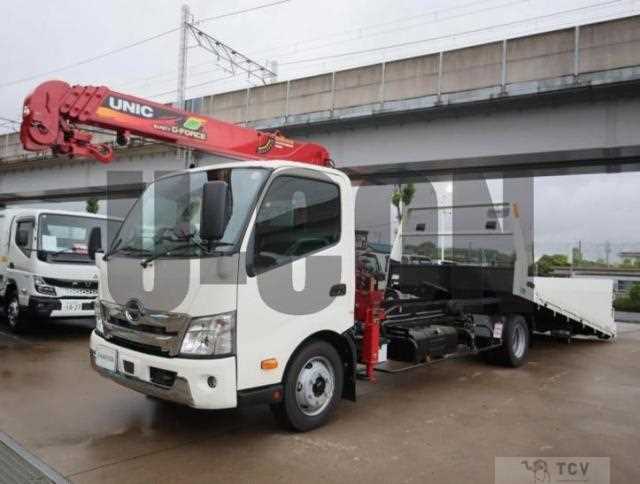 2025 Hino Dutro