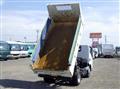 2023 Isuzu Elf Truck