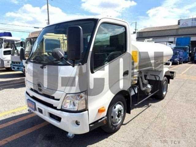 2025 Hino Dutro