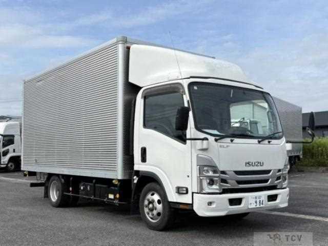 2022 Isuzu Elf Truck