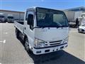 2020 Isuzu Elf Truck