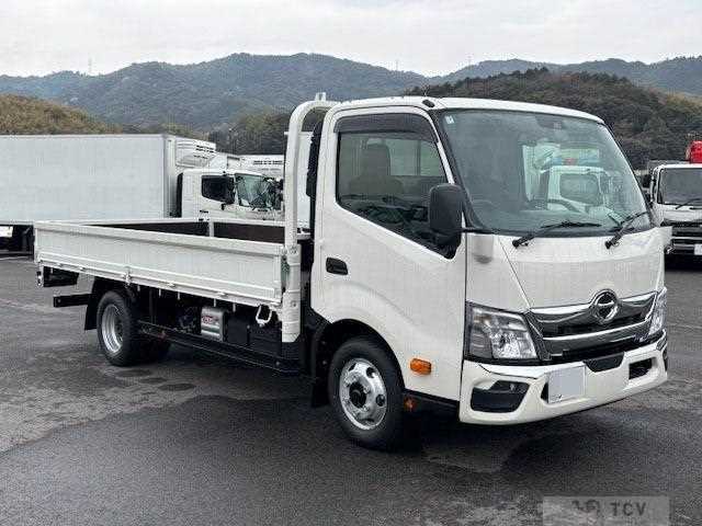 2026 Hino Dutro