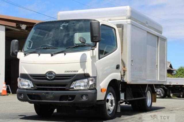 2016 Hino Dutro