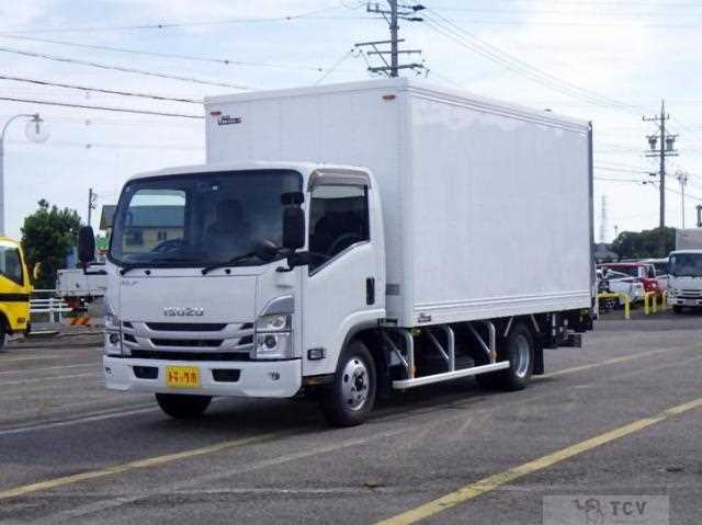 2022 Isuzu Elf Truck