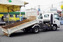 2013 Isuzu Elf Truck