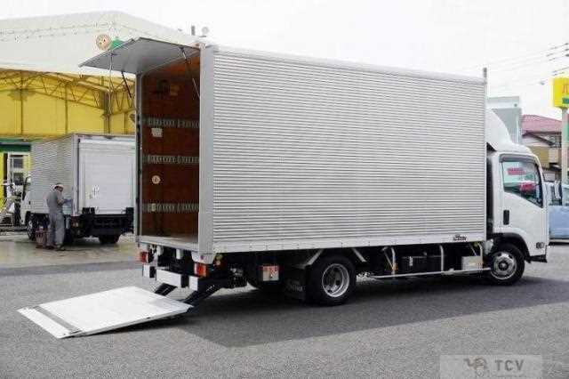 2023 Isuzu Elf Truck