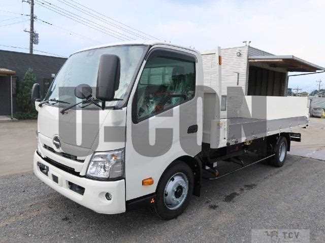 2025 Hino Dutro