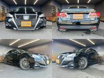2017 Toyota Crown Hybrid