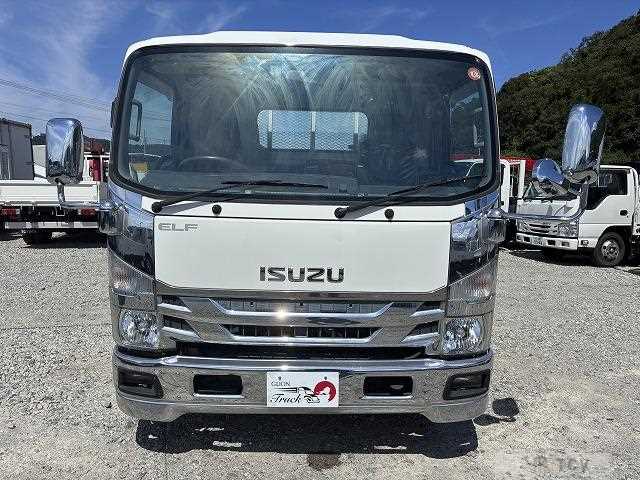 2017 Isuzu Elf Truck