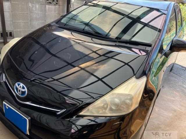 2012 Toyota PRIUS α