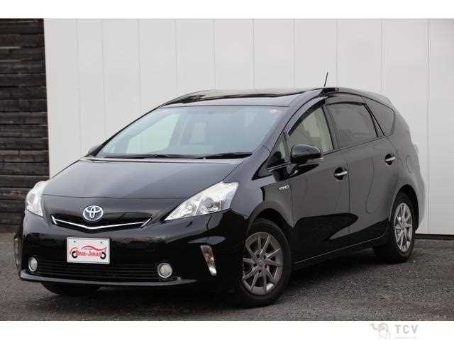 2013 Toyota PRIUS α