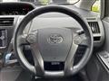 2013 Toyota PRIUS α