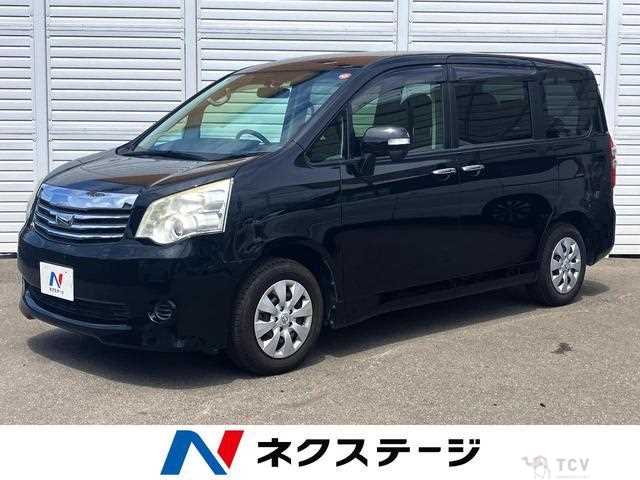 2013 Toyota Noah