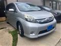 2013 Toyota Isis