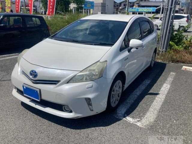 2011 Toyota PRIUS α