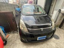 2005 Toyota Isis