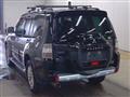 2014 Mitsubishi Pajero