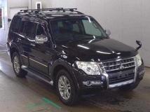 2014 Mitsubishi Pajero