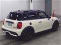 2022 BMW MINI