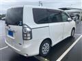 2010 Toyota Voxy