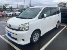 2010 Toyota Voxy