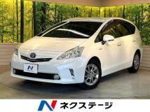 2013 Toyota PRIUS α