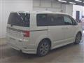 2011 Mitsubishi Delica D5