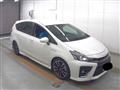 2016 Toyota PRIUS α