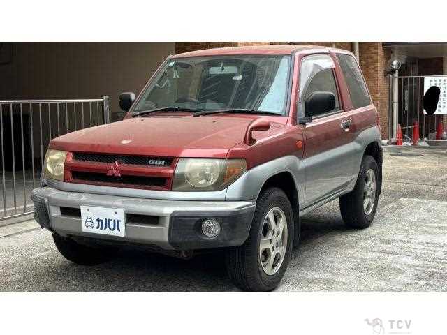 1998 Mitsubishi Pajero iO