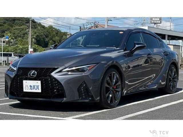 2022 Lexus IS