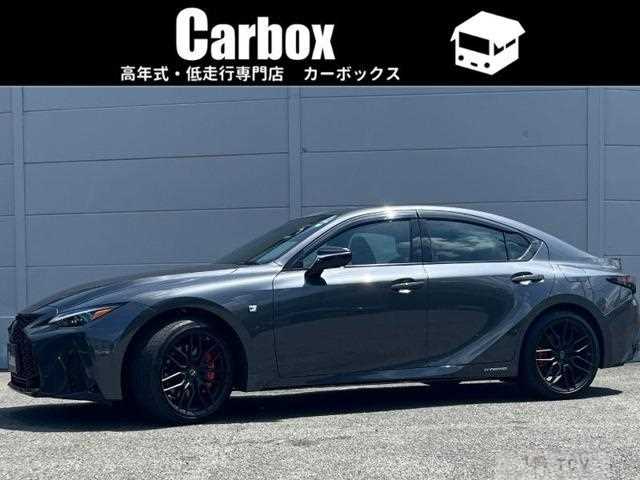 2022 Lexus IS