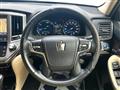 2017 Toyota Crown Hybrid