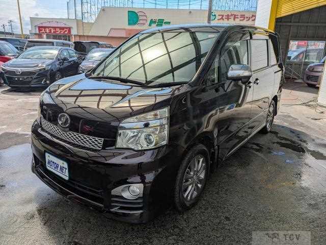 2013 Toyota Voxy