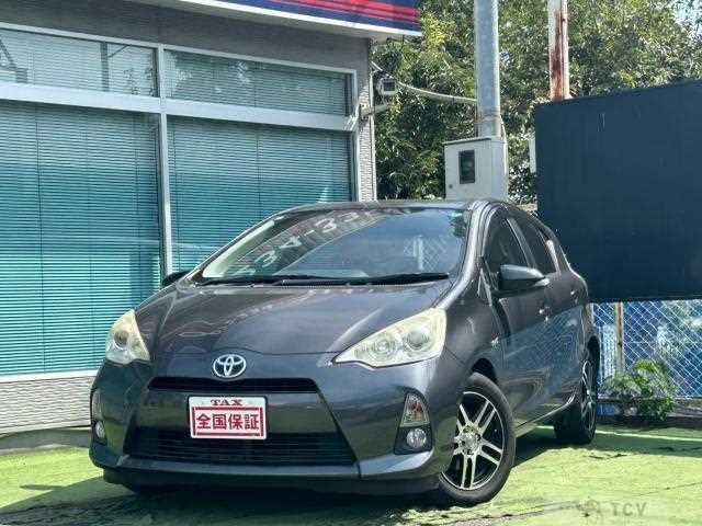 2013 Toyota AQUA