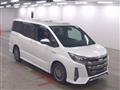 2017 Toyota Noah