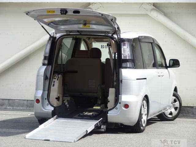 2013 Toyota Sienta