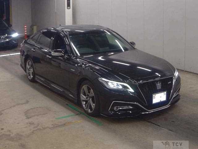 2018 Toyota Crown Hybrid
