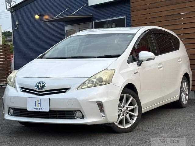 2013 Toyota PRIUS α