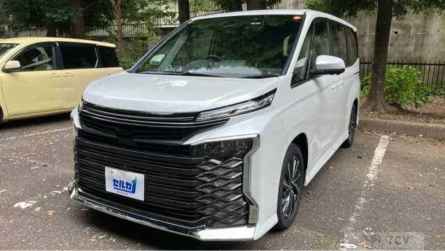 2025 Toyota Voxy