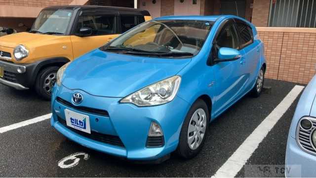 2013 Toyota AQUA