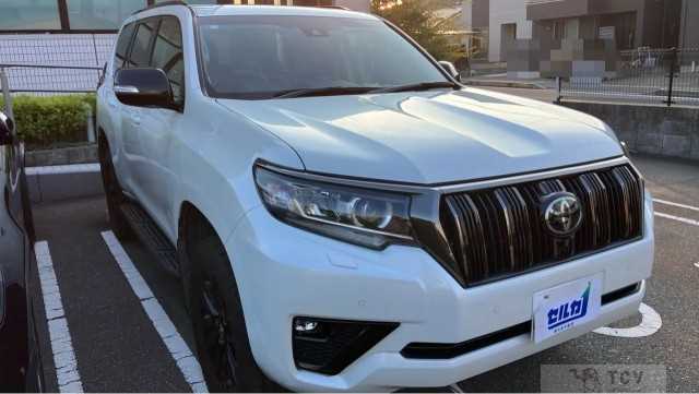2022 Toyota Land Cruiser Prado