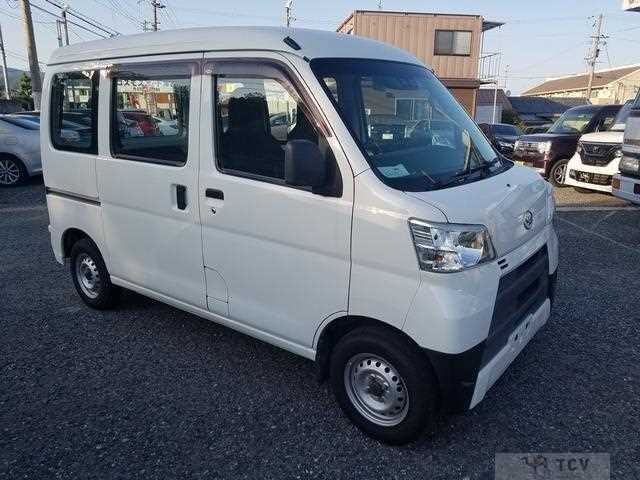 2018 Daihatsu Hijet Cargo