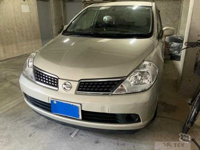 2005 Nissan Tiida