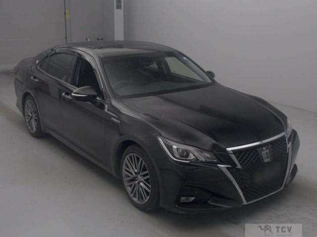 2016 Toyota Crown Hybrid